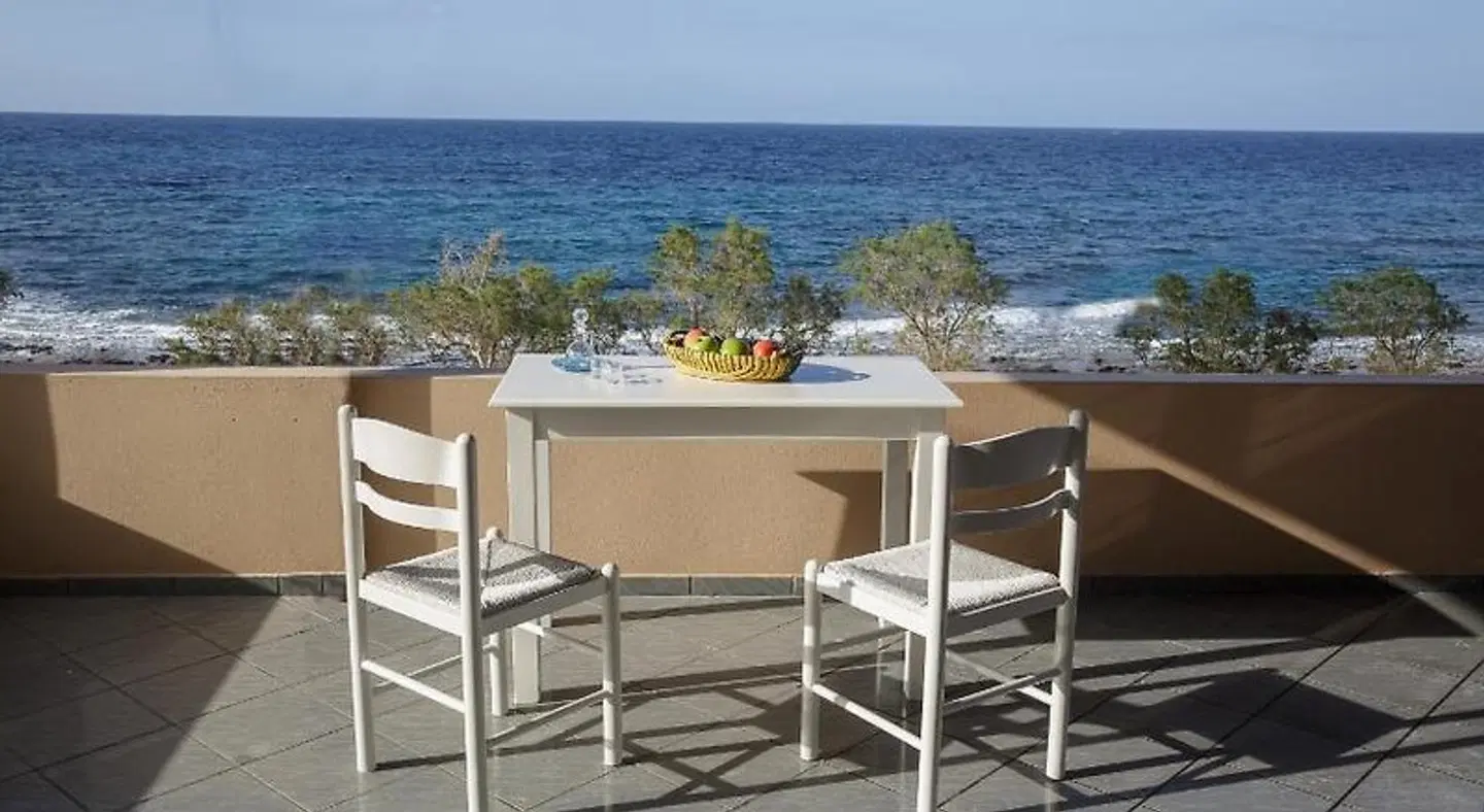 Irene Beach Apartments Terrasse