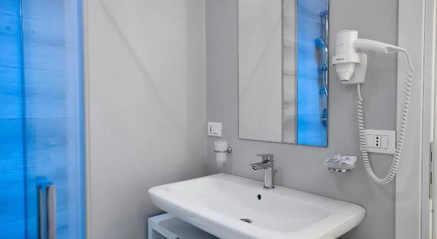 Marina di Petrolo Hotel & SPA Badezimmer