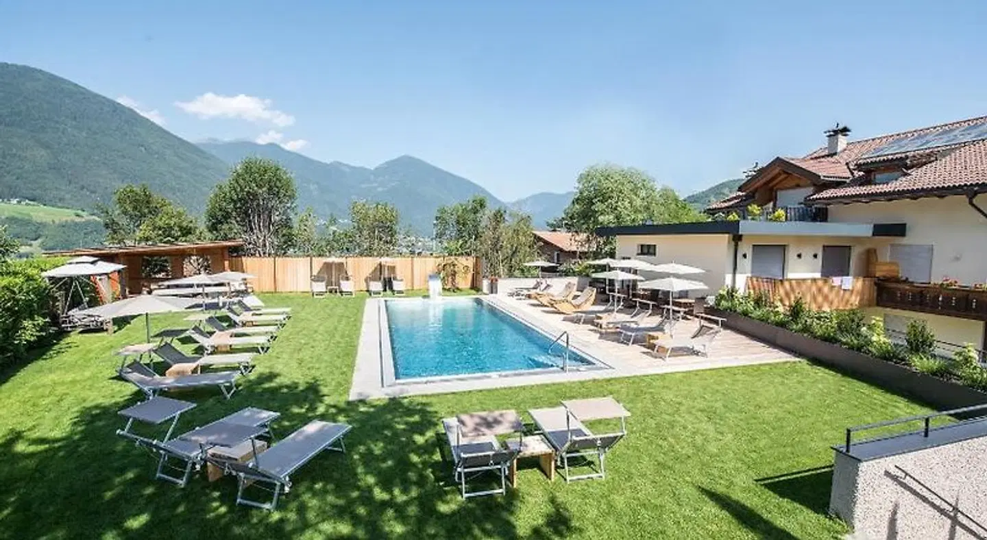 Pension Kranebitt OUTDOOR_POOL