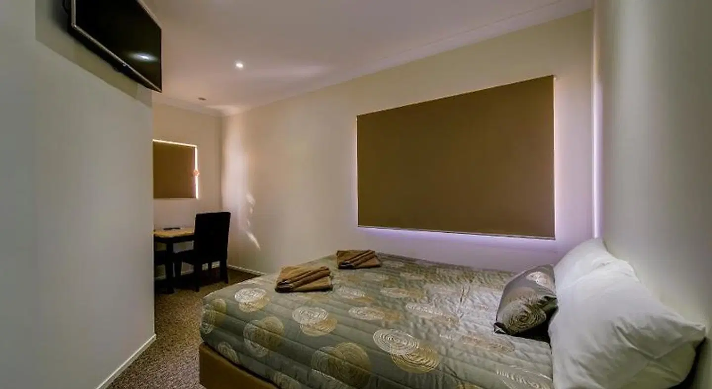 Western Downs Motor Inn ROOM_EXAMPLE