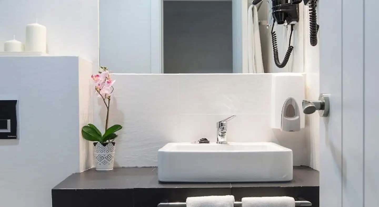 Hostal Overnight Madrid Badezimmer