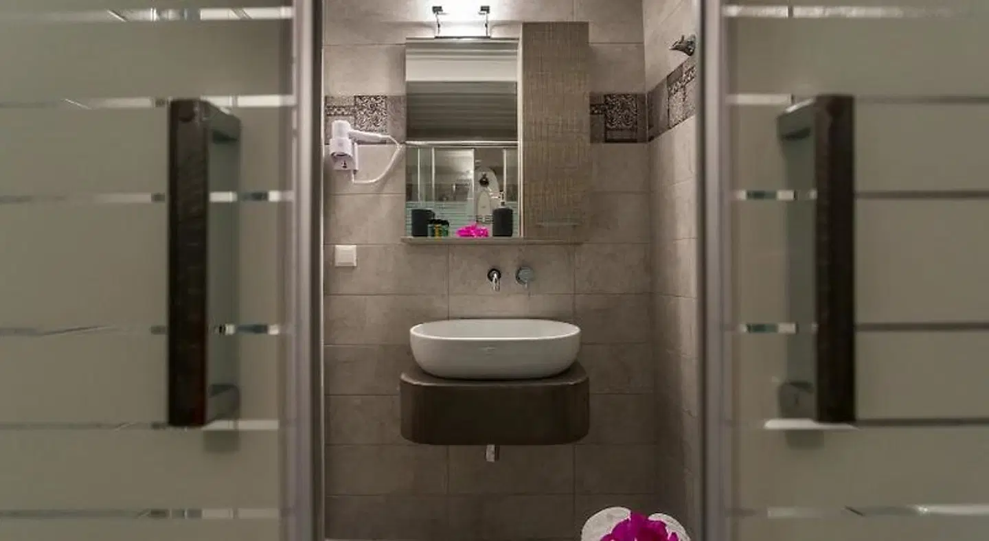 Evagelia Villas and Apartments Badezimmer