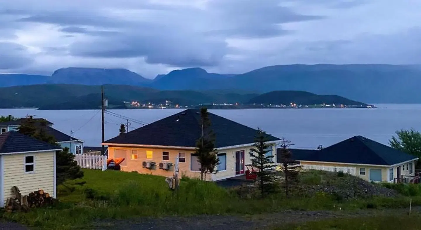 The Rooms at Woody Point EXTERIOR