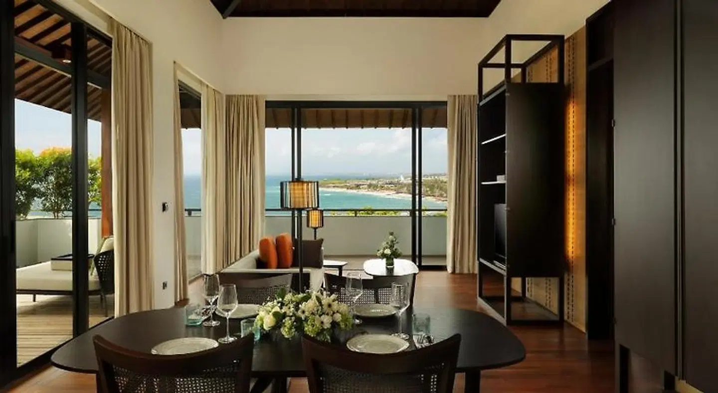 Radisson Blu Bali Uluwatu Restaurant