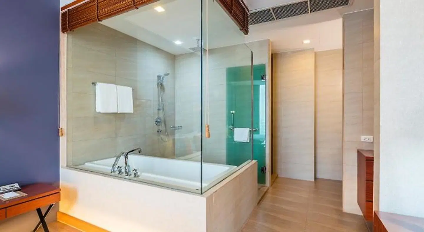 Solo, Sukhumvit 2, Bangkok Badezimmer