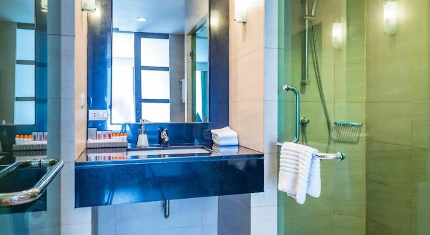 Solo, Sukhumvit 2, Bangkok Badezimmer