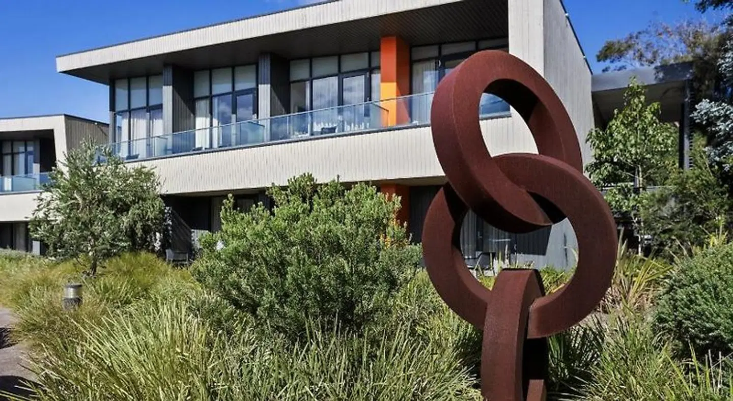 Flinders Hotel EXTERIOR