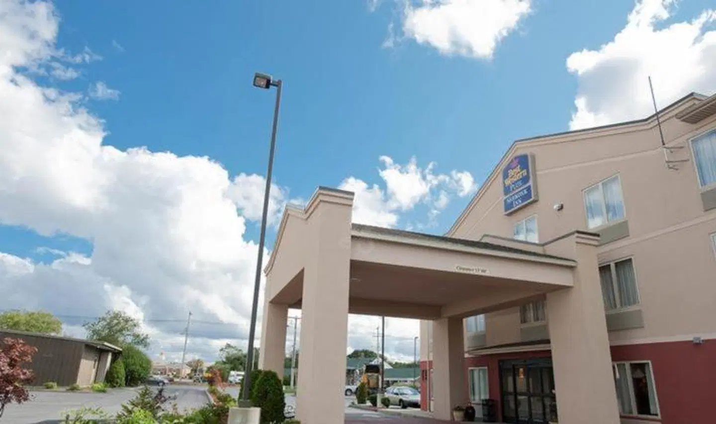 Best Western Providence/Seekonk EXTERIOR