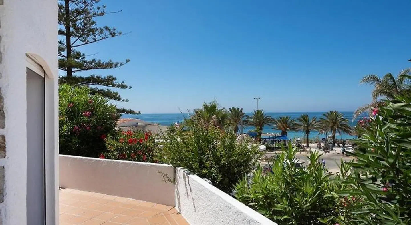 3HB Golden Beach Terrasse