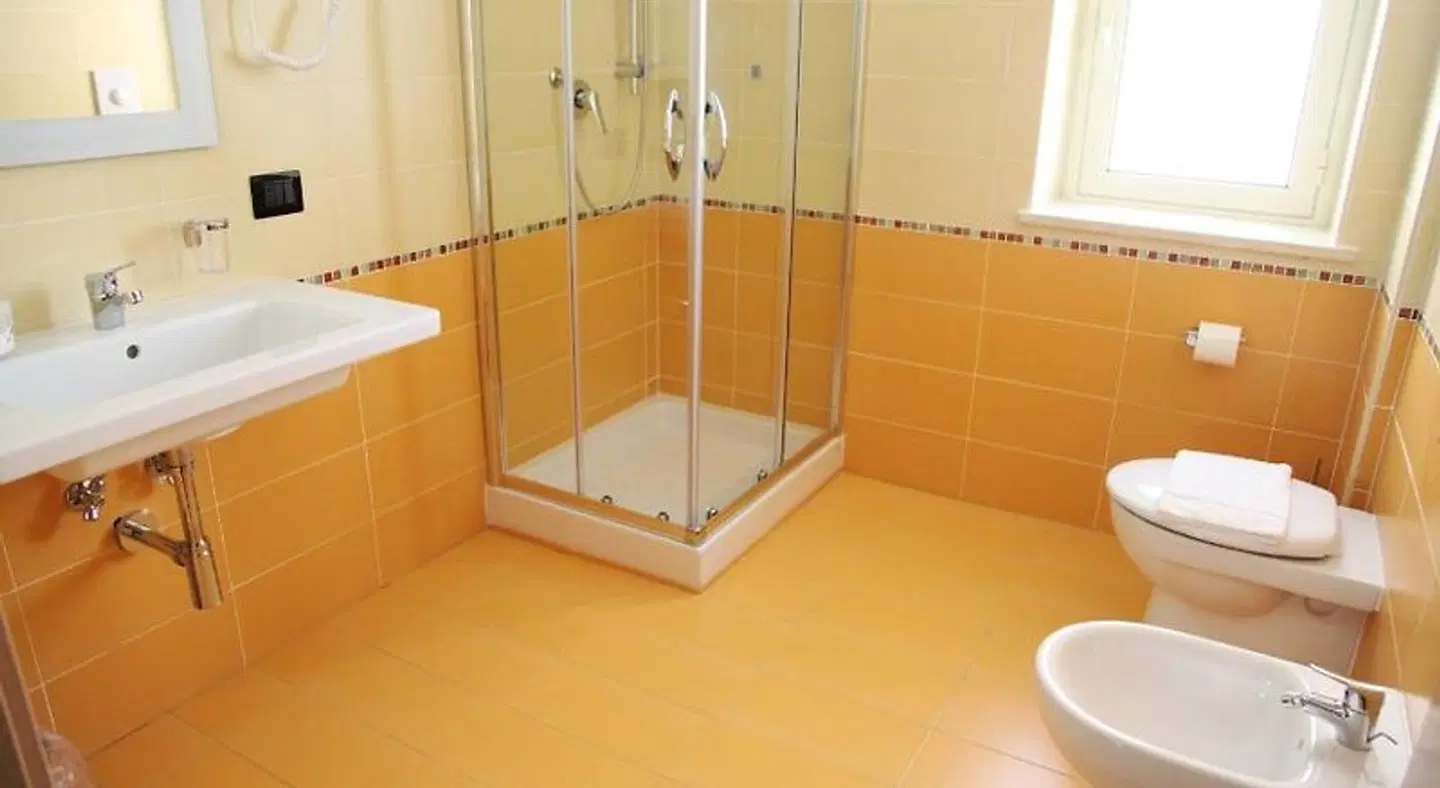 Sogni D'Oro Airport Badezimmer