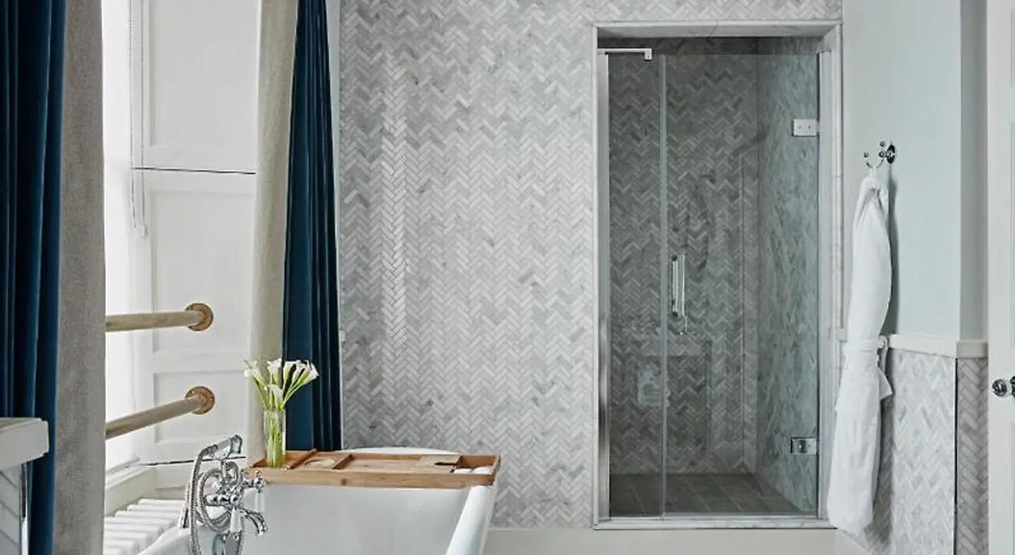 Kimpton Charlotte Square by IHG Badezimmer