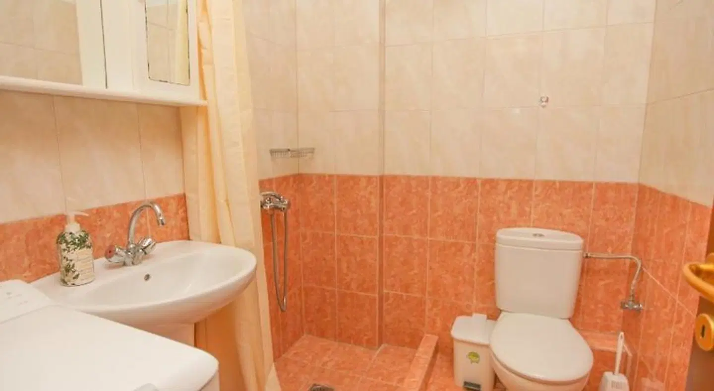 Kallisti Apartments Badezimmer