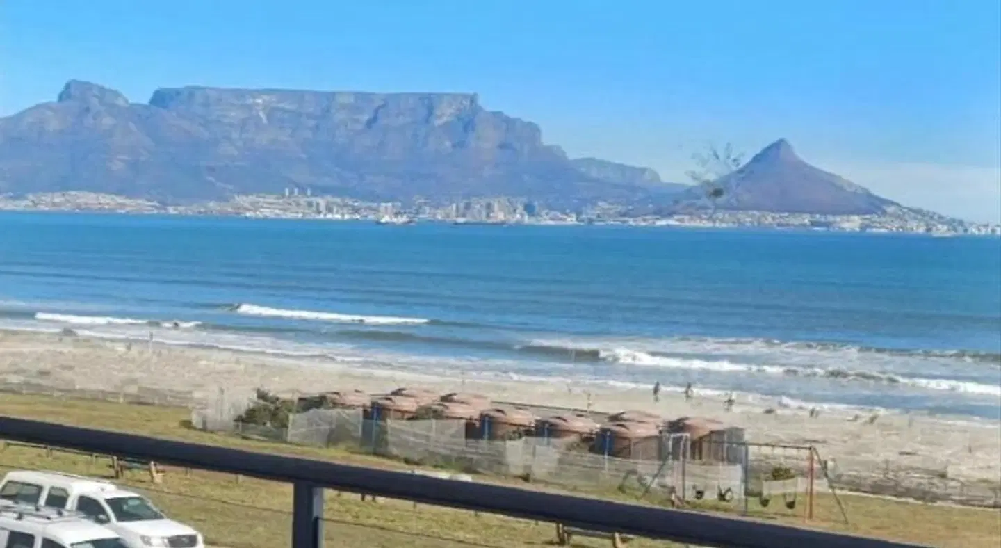 Cape Town Beachfront Accommodation in Blouberg LANDSCAPE