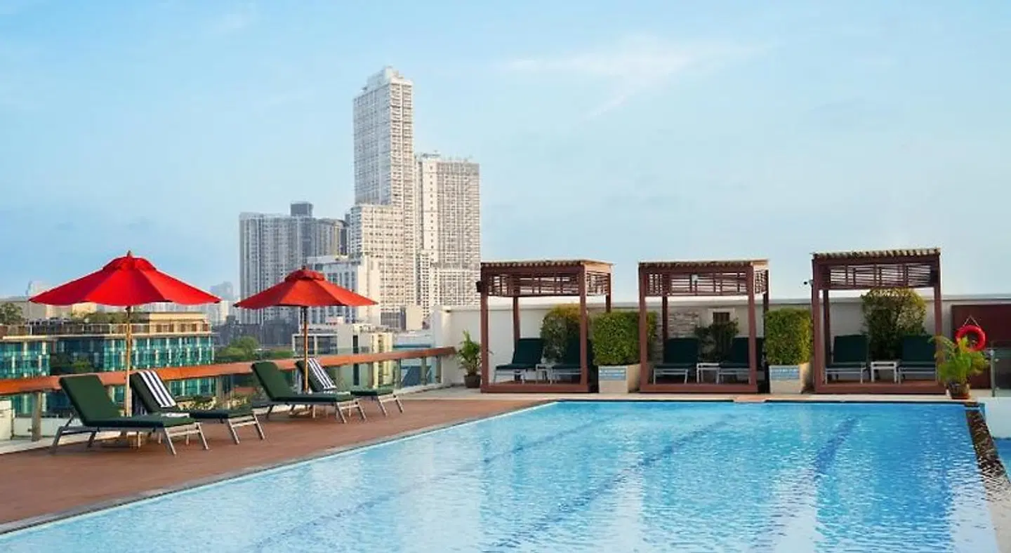 Shama Petchburi 47 Bangkok OUTDOOR_POOL