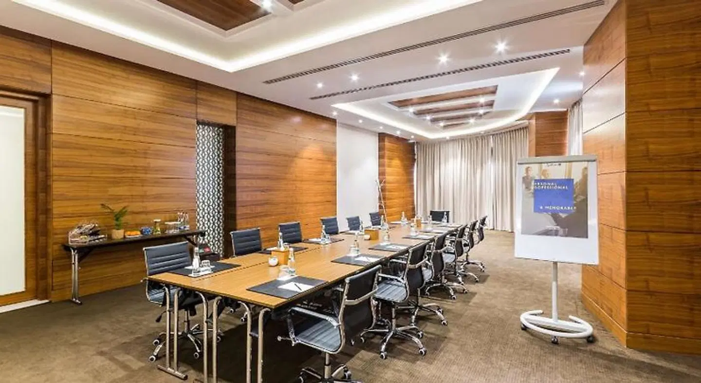 Radisson Blu Hotel Dubai Waterfront Konferenz