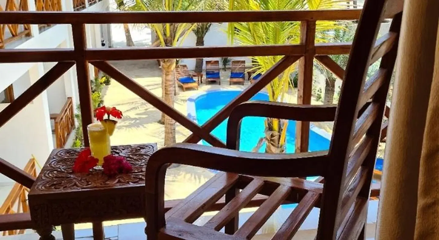 Karibu Beach Resort OUTDOOR_POOL