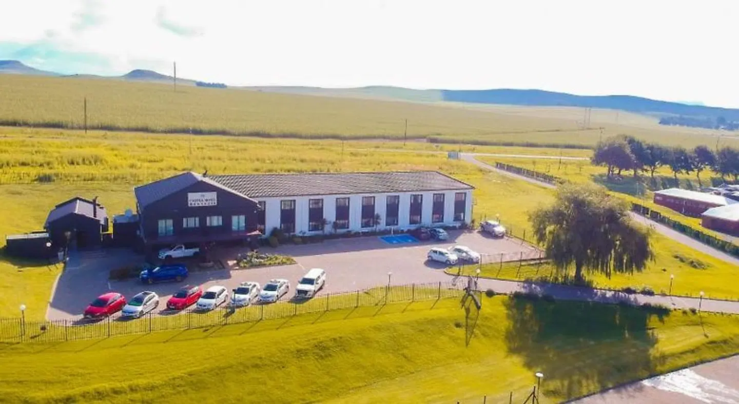 Protea Hotel by Marriott Harrismith Montrose EXTERIOR