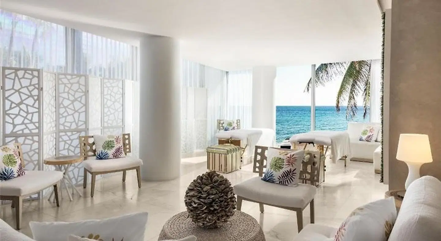 The Diplomat Beach Resort Hollywood, Curio Collection by Hilton LOUNGE_LOBBY