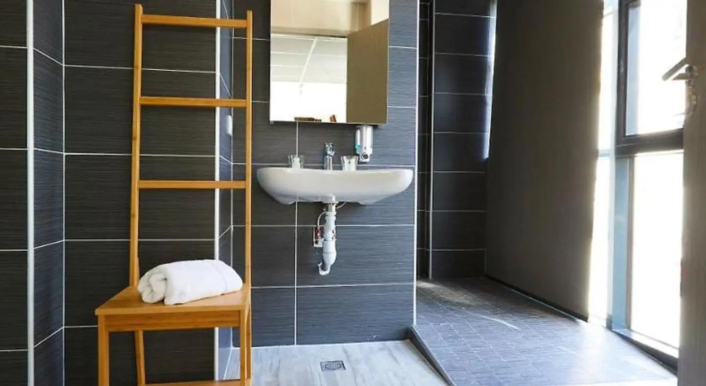Appart' Hotel La Girafe Marseille Badezimmer