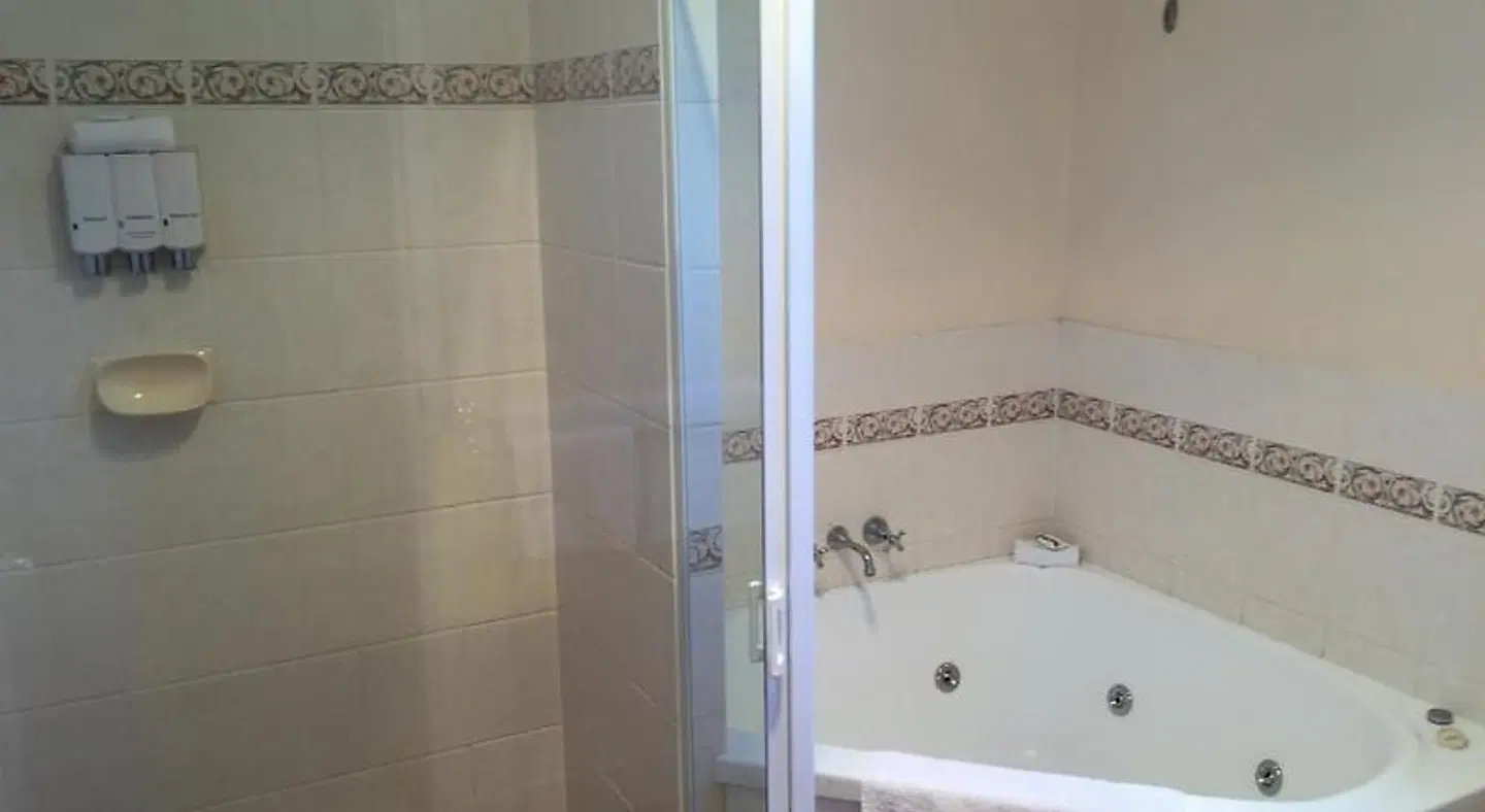 Starlight Motor Inn Badezimmer