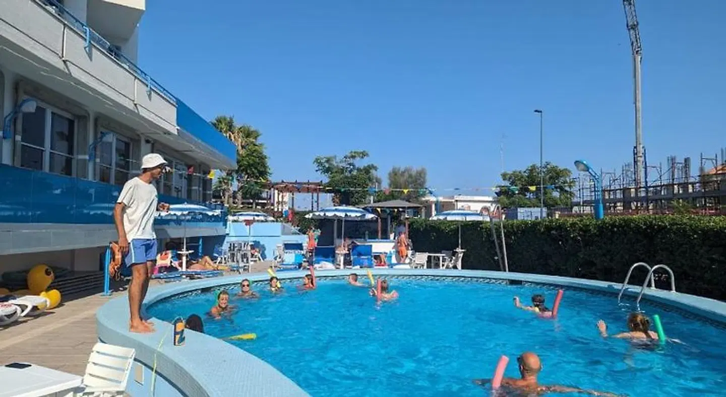 Concord OUTDOOR_POOL