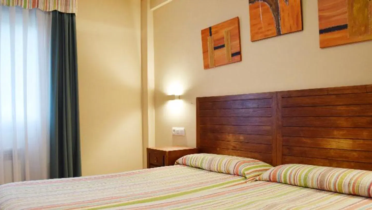 Apartahotel La Barzana ROOM_EXAMPLE