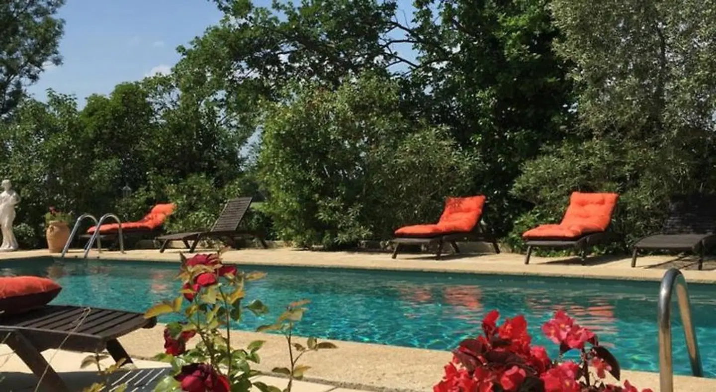 La Mandarine OUTDOOR_POOL