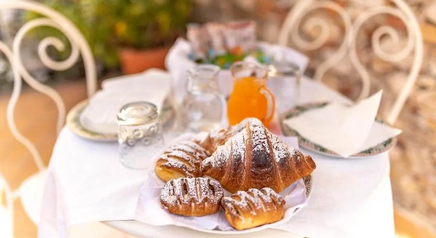 Bed and Breakfast Dionisio Restaurant