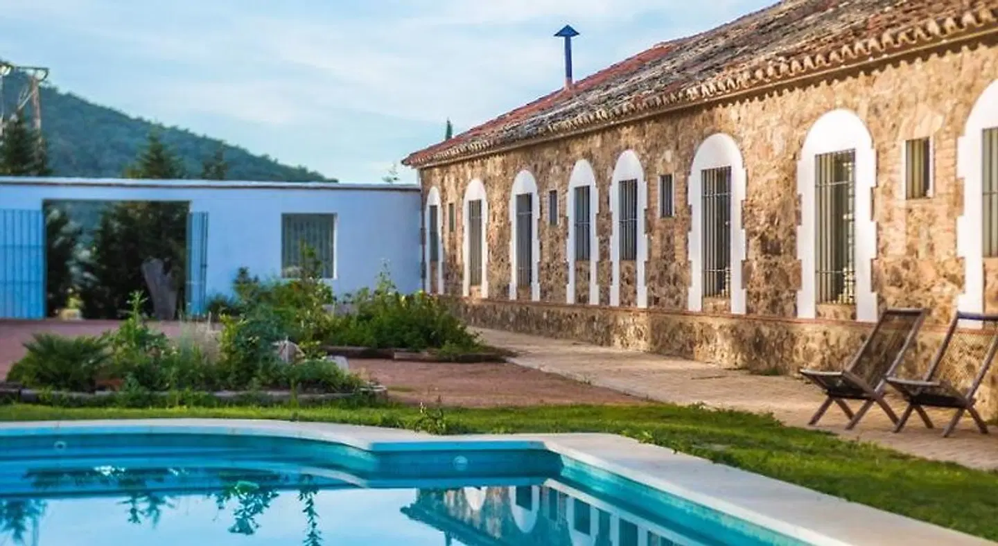 Balneario Aguas de Villaharta OUTDOOR_POOL