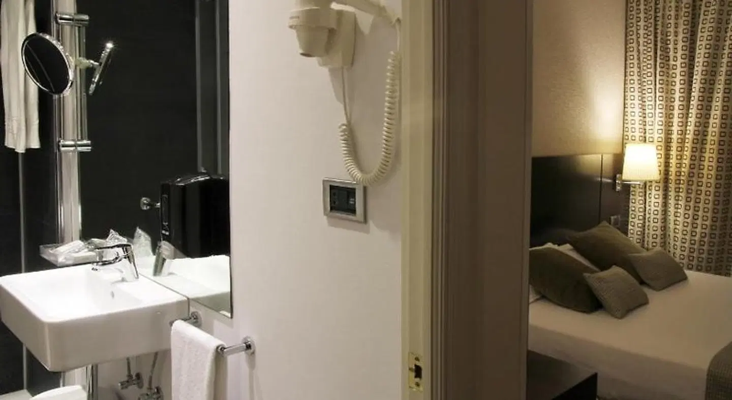 Conde Duque Bilbao Badezimmer