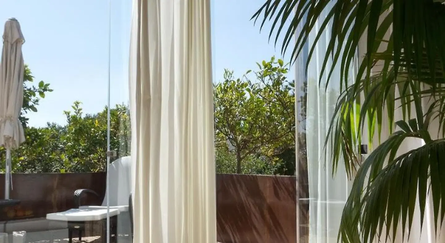 Cases de Son Barbassa HEALTH_BEAUTY