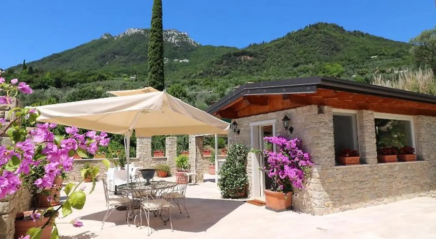 La cascata negli ulivi Terrasse