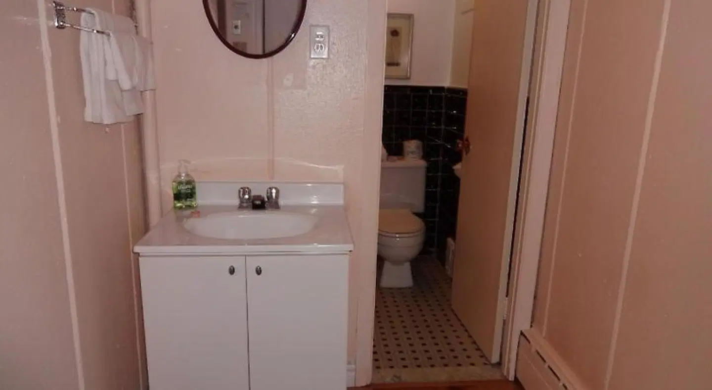 Motel Tremblant Badezimmer