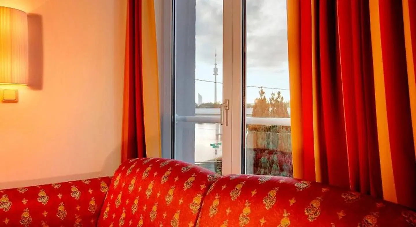 Strandhotel Alte Donau ROOM_EXAMPLE