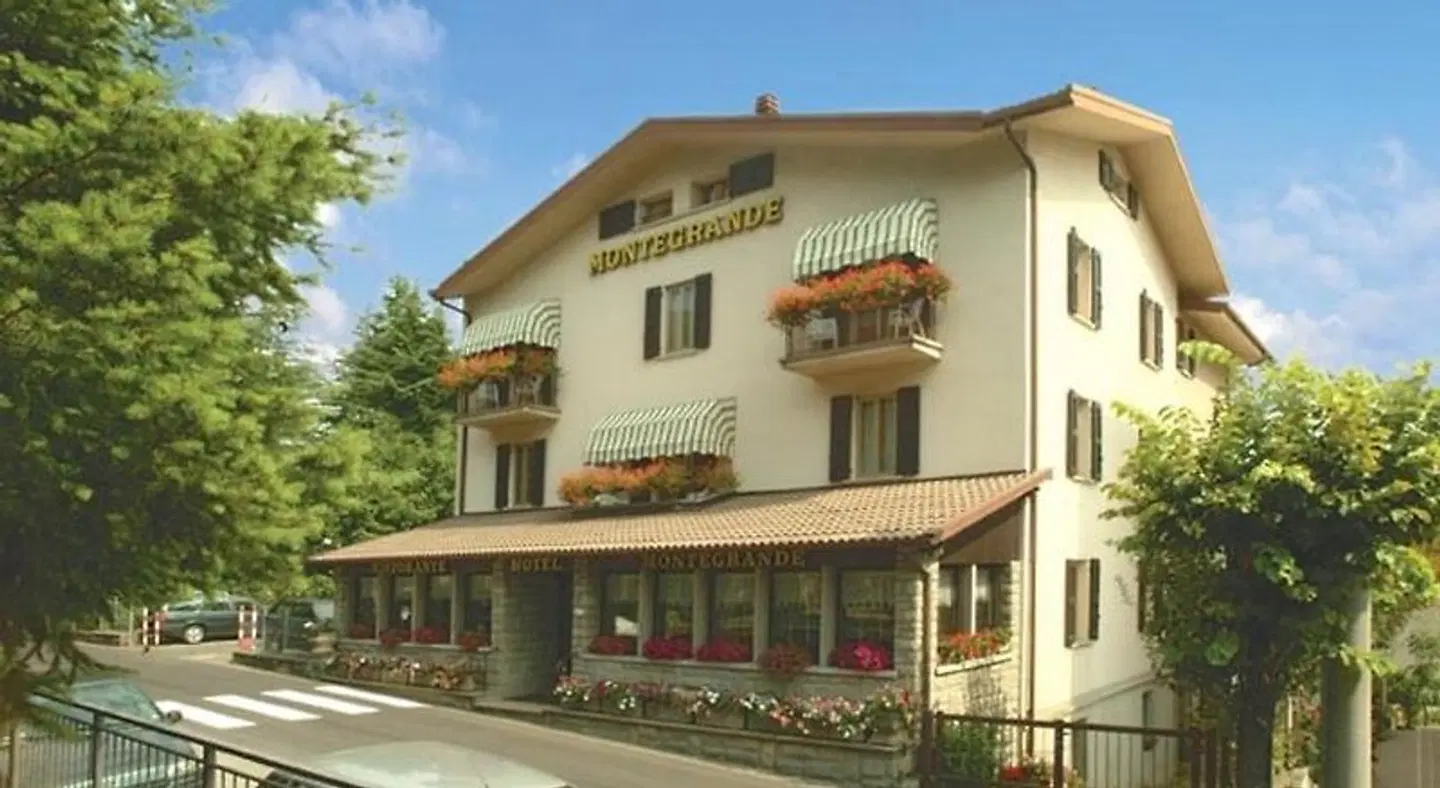 Hotel Montegrande EXTERIOR