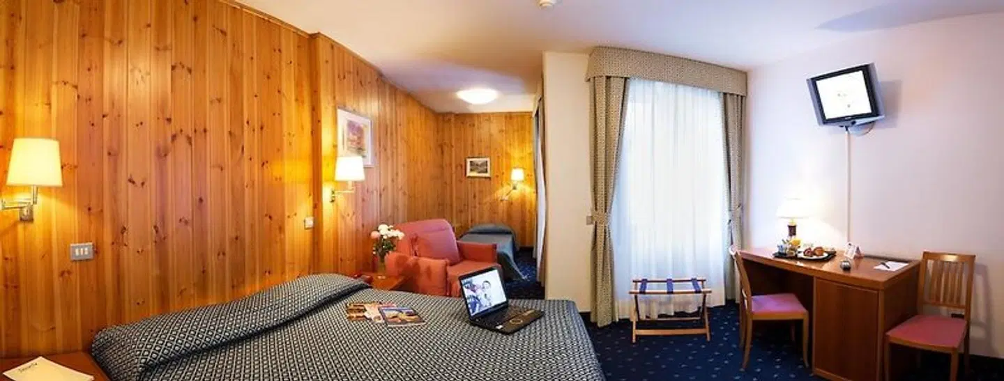 Sassella ROOM_EXAMPLE