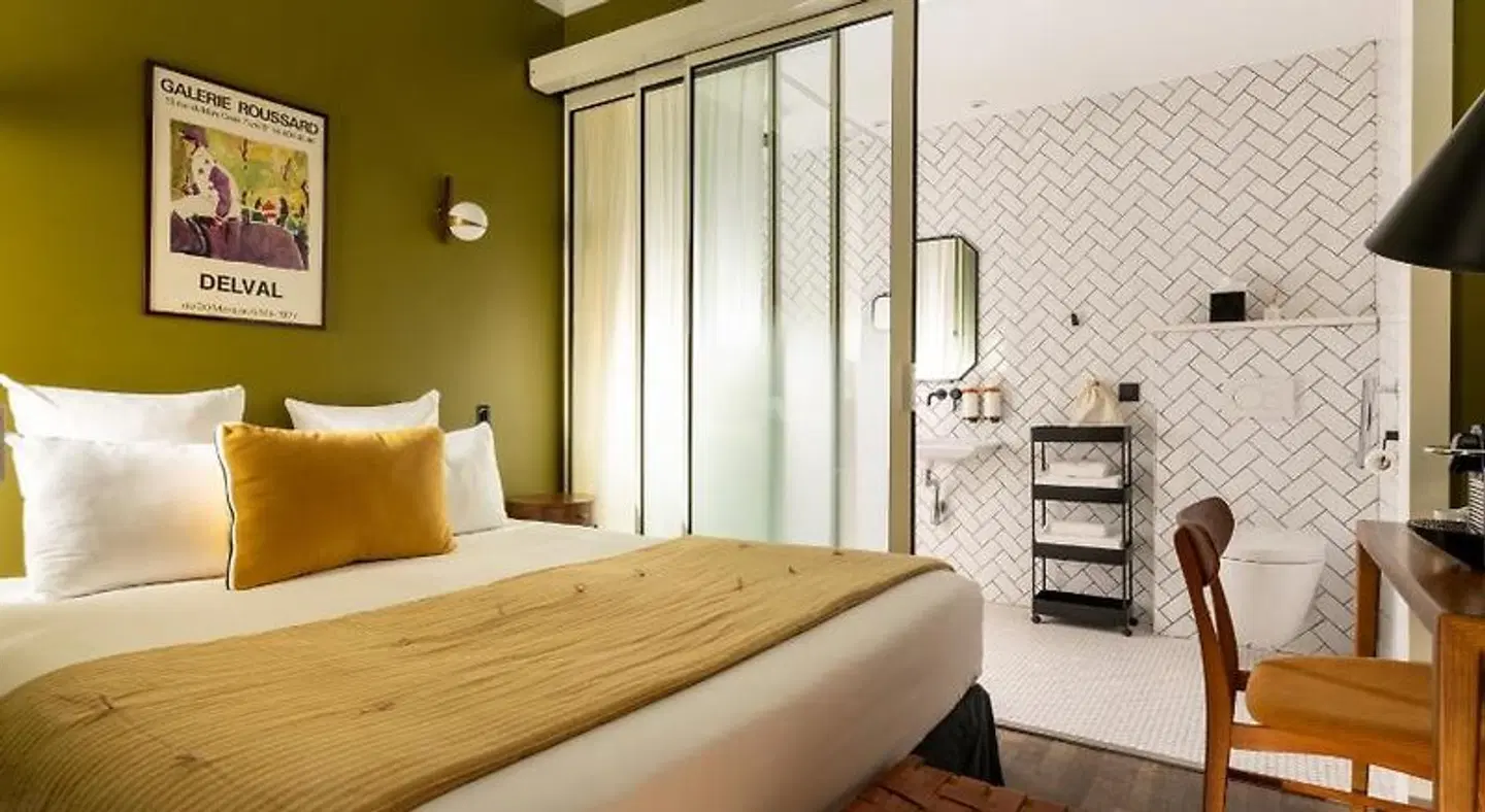 COQ HOTEL (Community of Quality) ROOM_EXAMPLE