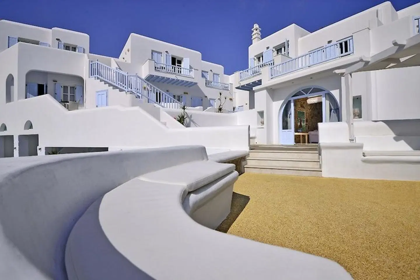 Petinos Beach Hotel EXTERIOR