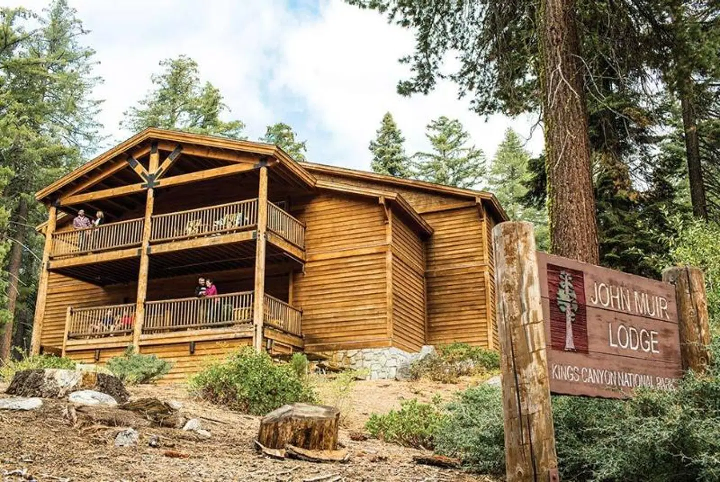 John Muir Lodge EXTERIOR