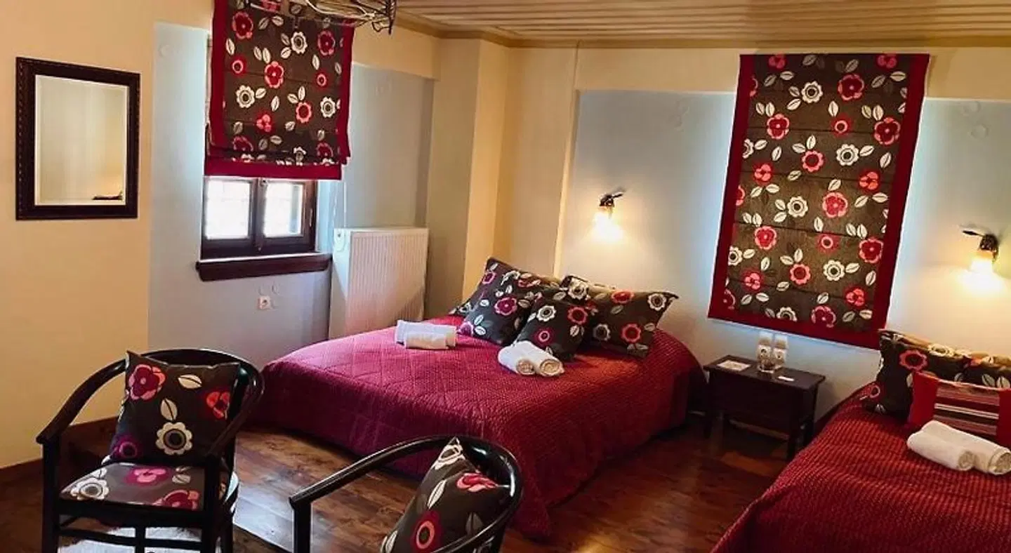 Stis Giagias Evgenias ROOM_EXAMPLE