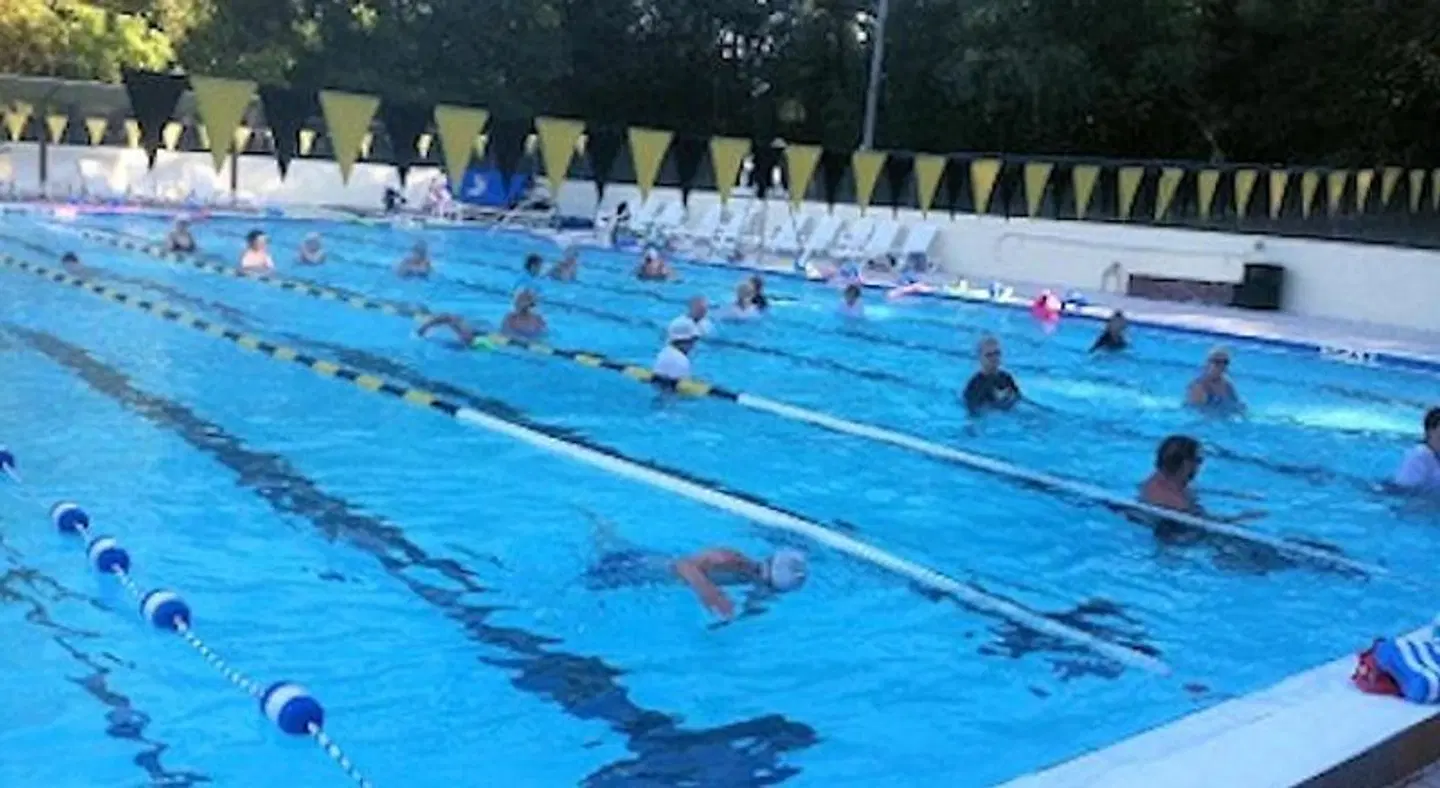Lakeside Vacations OUTDOOR_POOL