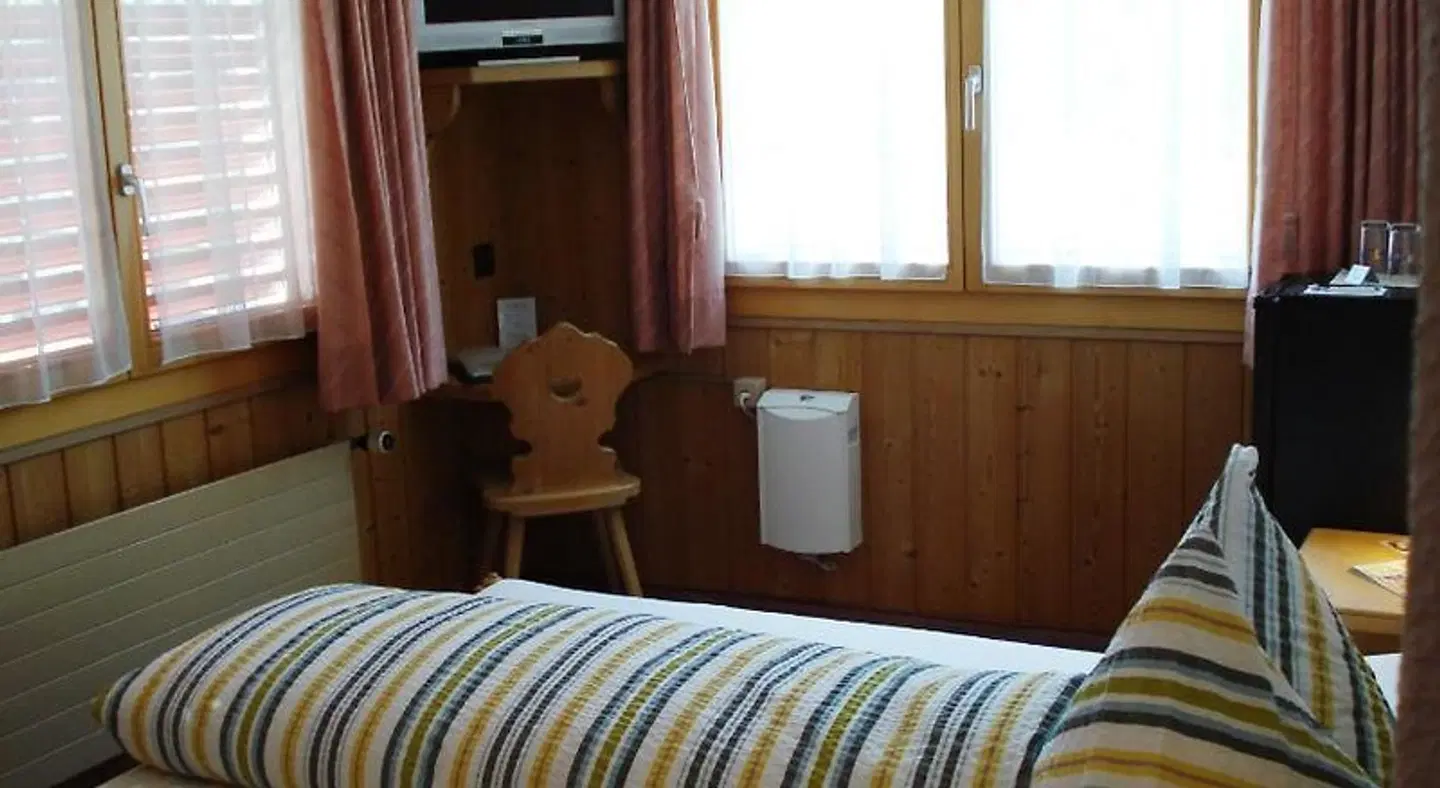 Bahnhof ROOM_EXAMPLE