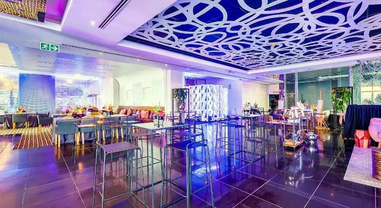 Radisson Blu Gautrain Hotel, Sandton Johannesburg Bar