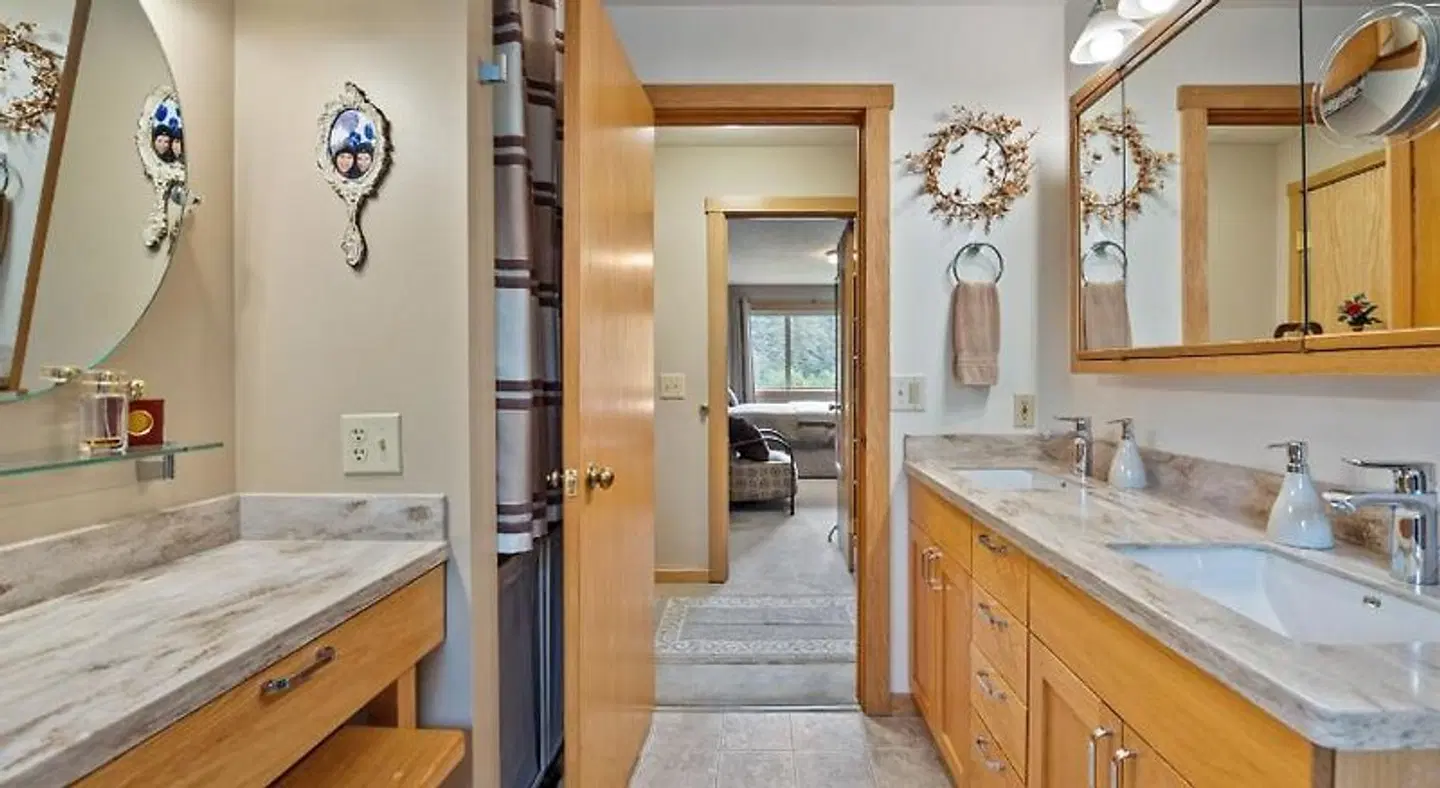 Bear Lake Lodgings B&B ROOM_EXAMPLE