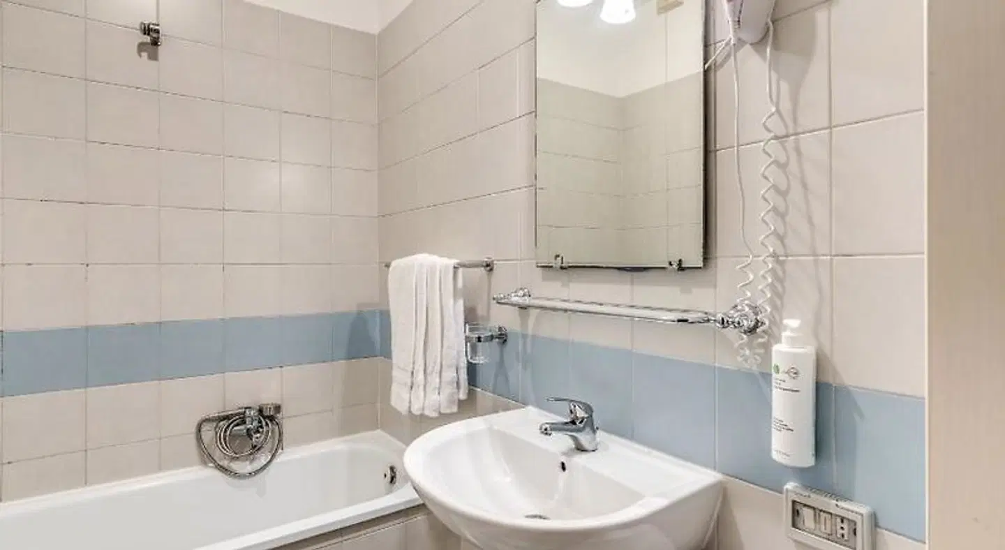 Orazia Hotel Badezimmer