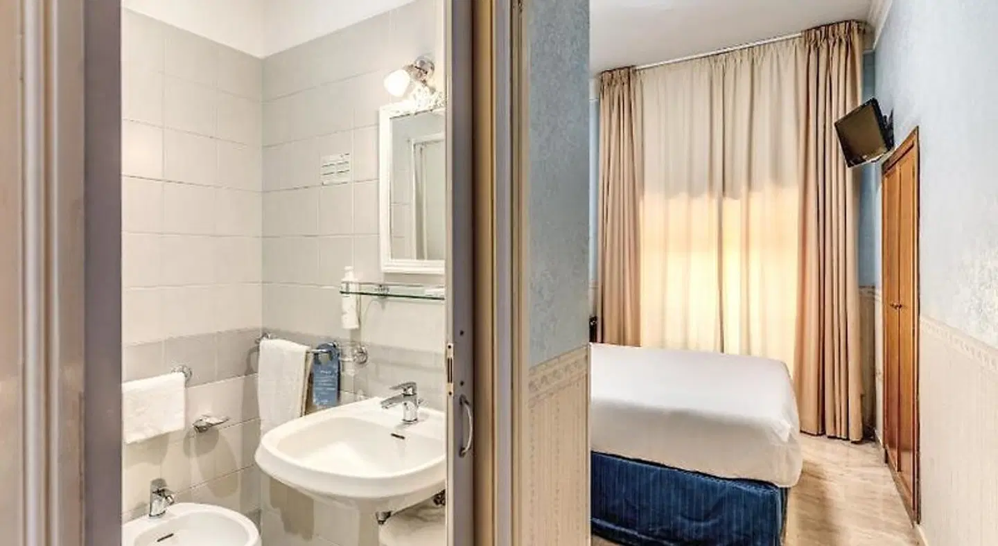 Orazia Hotel Badezimmer