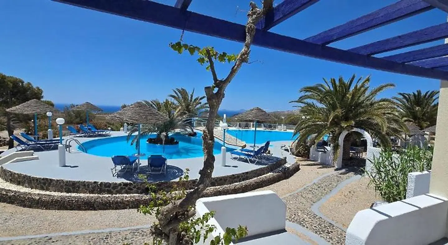 Caldera View Resort Strand