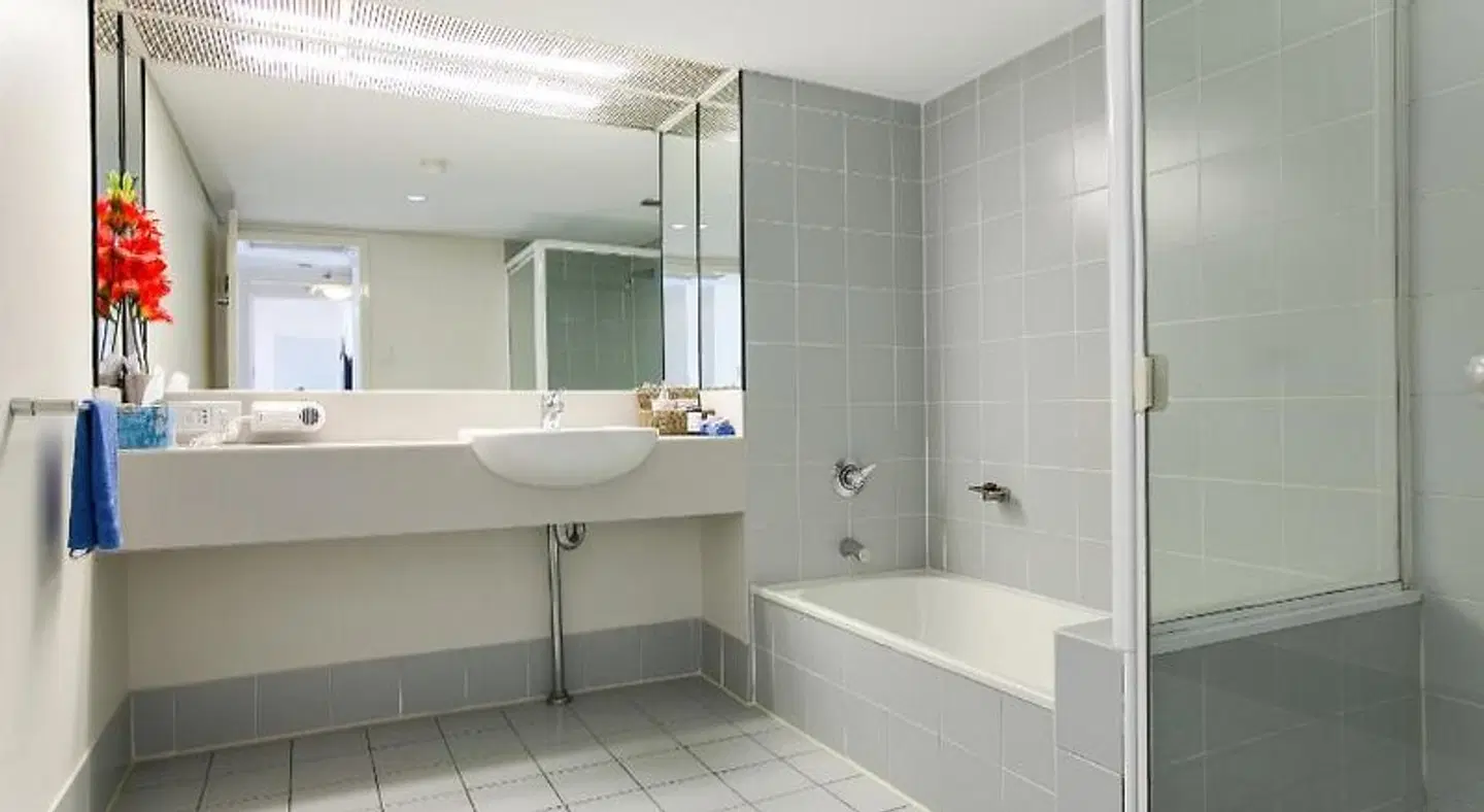 Cairns City Palms (ex High Chaparral Motel) Badezimmer