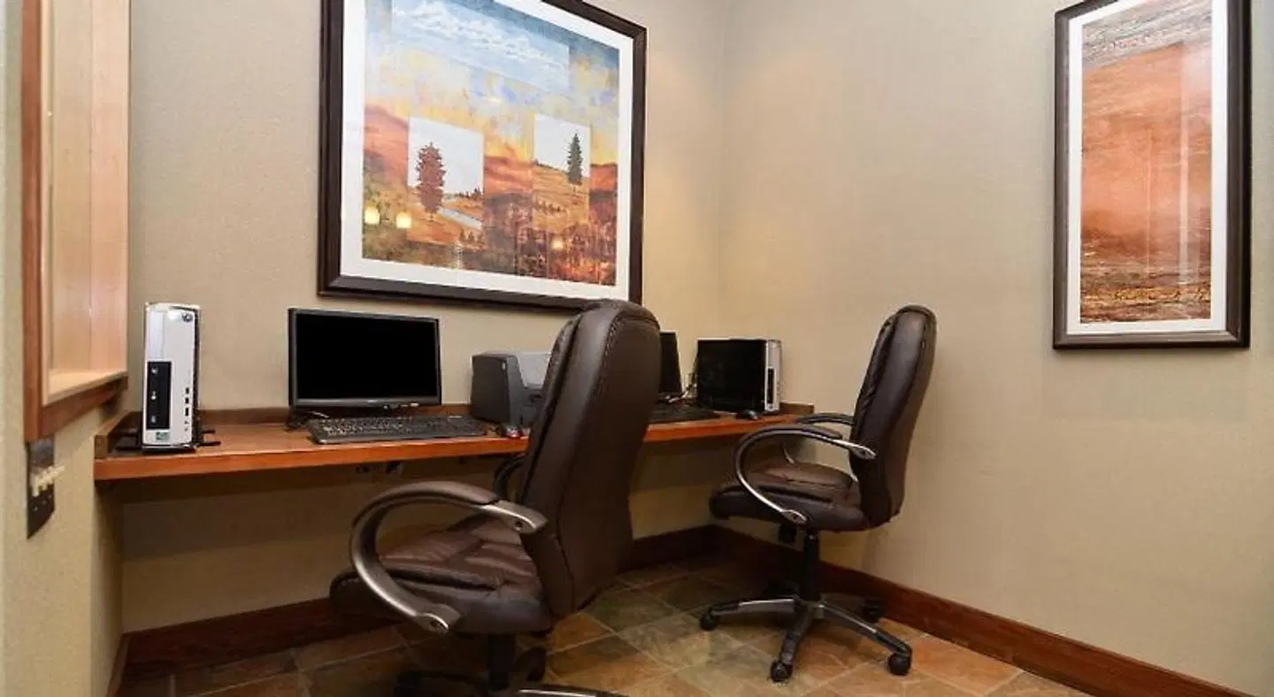 Best Western PLUS Fernie Mountain Lodge LOUNGE_LOBBY