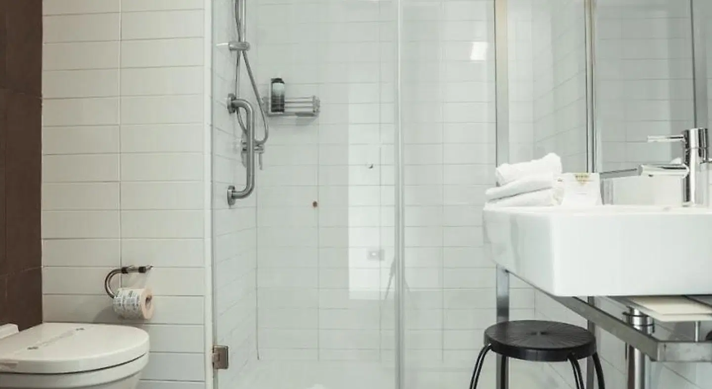 Mod 05 Living Hotel Badezimmer